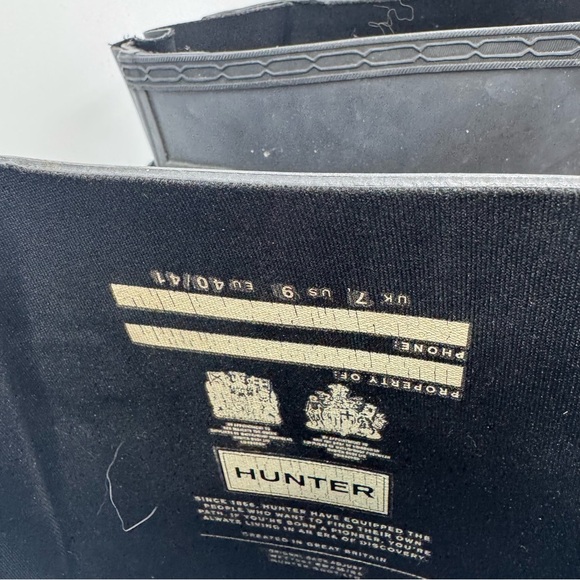 Hunter Women's Classic Black Rain Boots - Picture 5 of 9